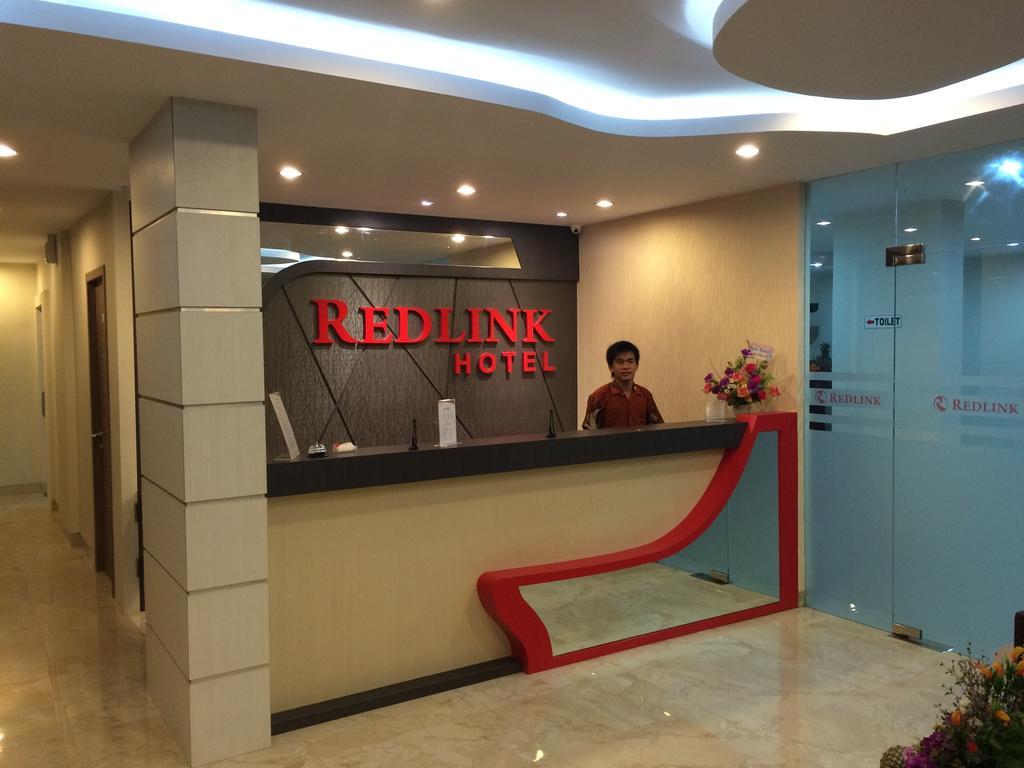 Redlink Hotel Batam Exterior photo