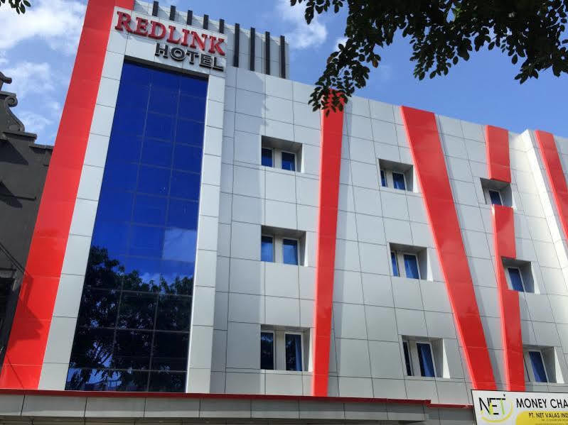Redlink Hotel Batam Exterior photo